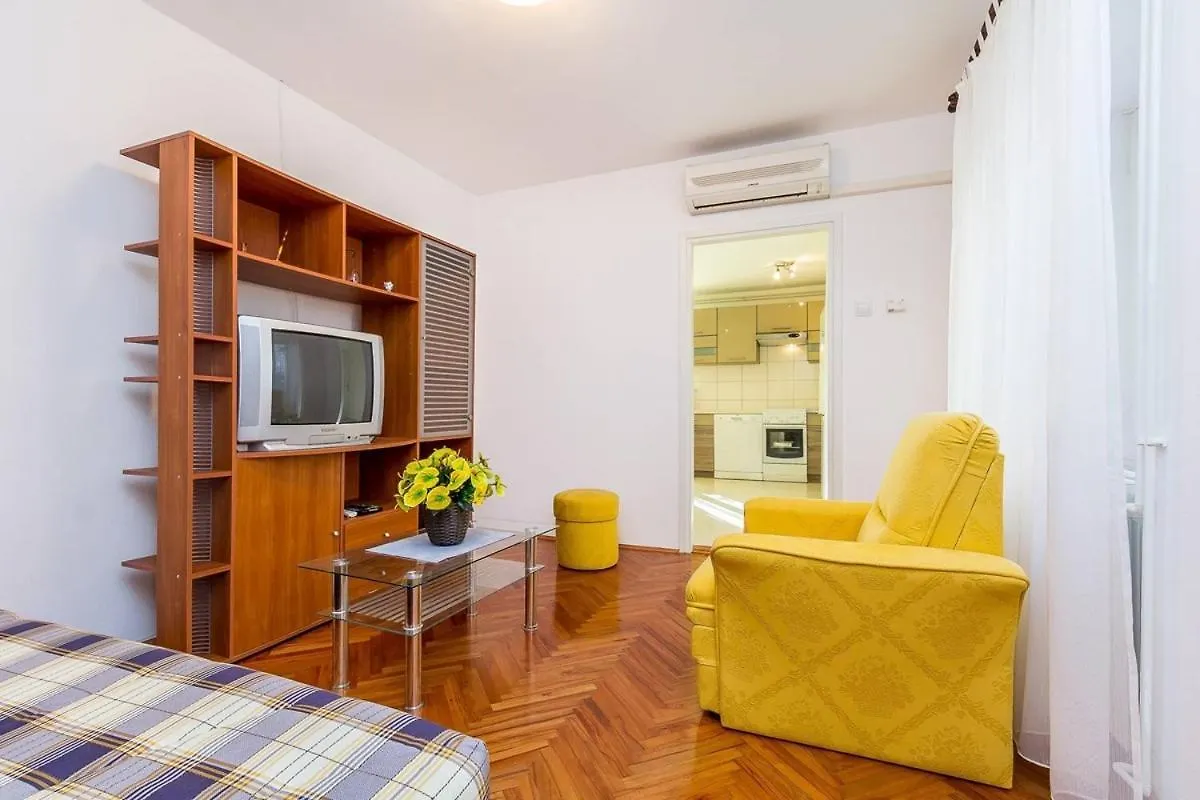 Apartments Aurora Pomer Croatia