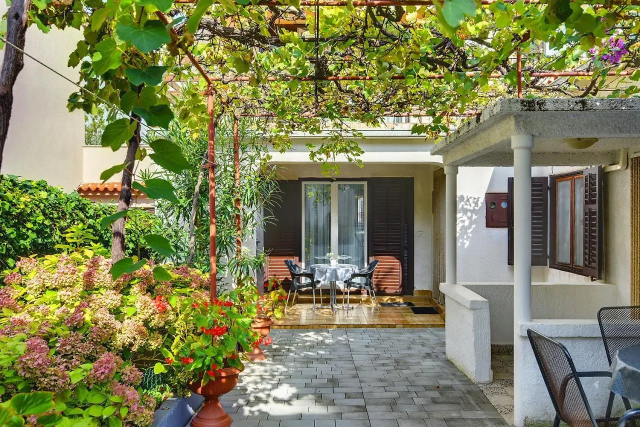 Apartments Aurora Pomer Croatia